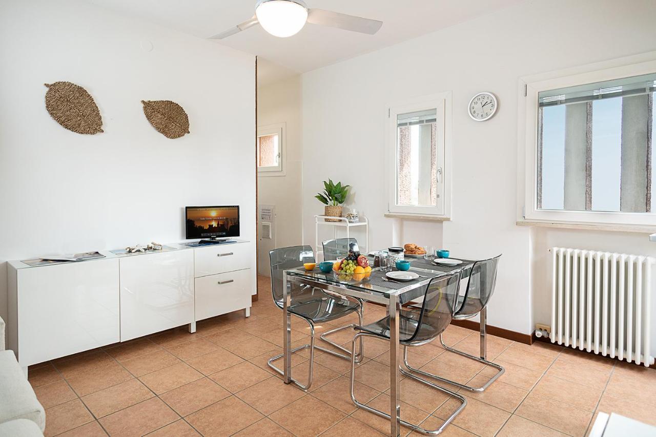 APARTMENTS BLUE VIEW - Regarda Travel Bardolino Zewnętrze zdjęcie